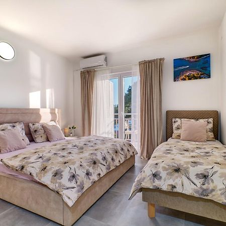 Guest House Lara Mali Lošinj Extérieur photo
