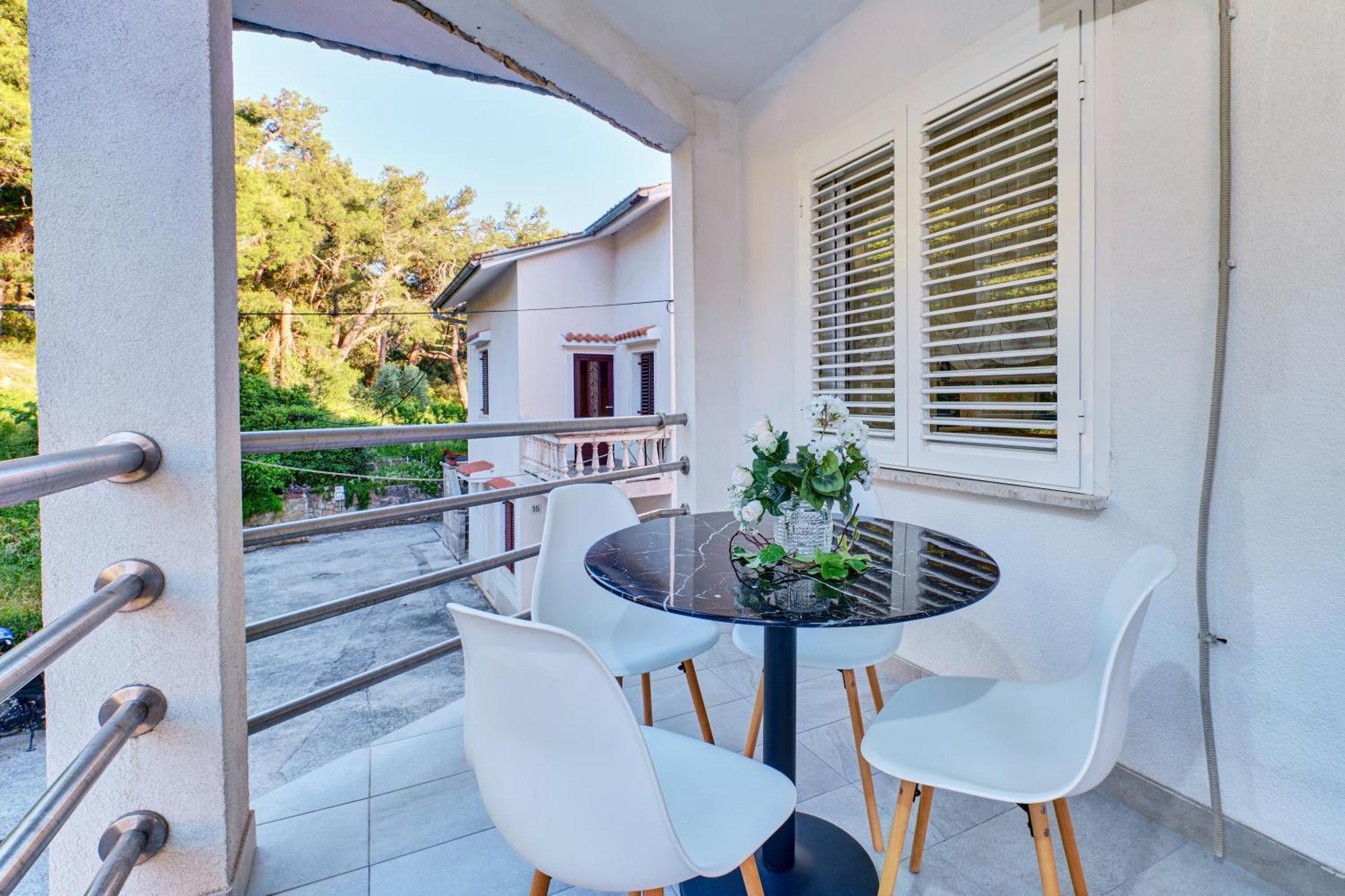 Guest House Lara Mali Lošinj Extérieur photo